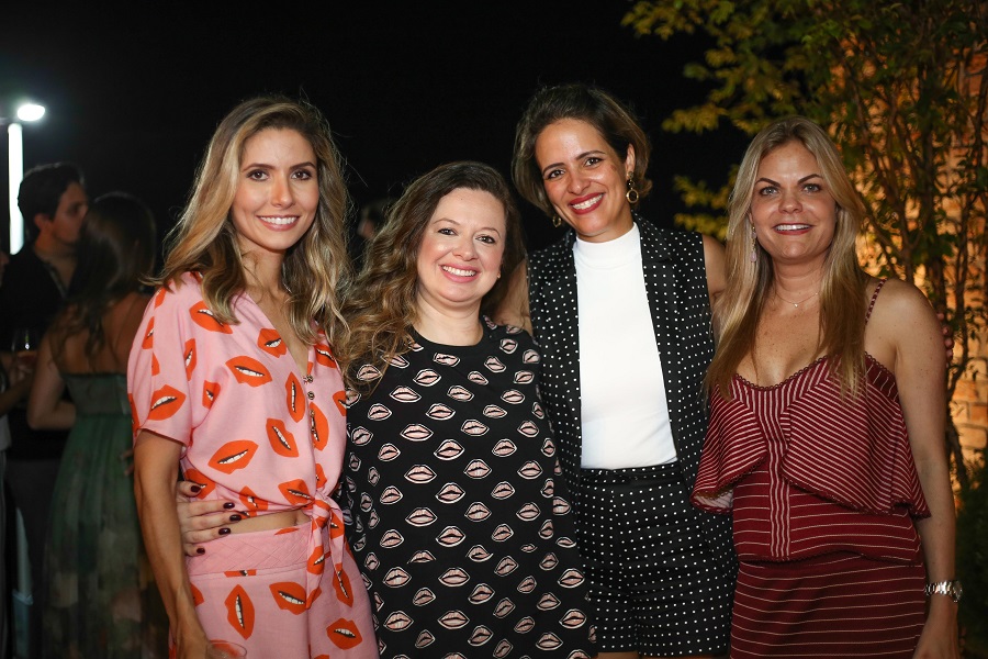  Rafaela Meccia, Isabela Suarez, Juliana Madeira e Gabriela Macedo       